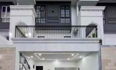 Townhouse With Smart Home Modern Classic Design at Pejaten Jaksel