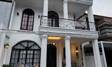 Rumah Mewah 3 Lantai American Clasic Pelangi Antapani Bandung