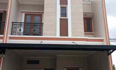 Rumah Baru Mewah dalam Cluster di Kp Dukuh Kramat Jati Jakarta Timur