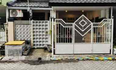 Rumah Murah Semi Furnished di Perumahan Babatan Pilang Wiyung Surabaya