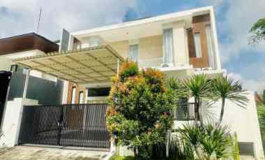 Rumah Dijual Perumahan Bukit Golf Citraland Surabaya Barat Furnish 2 L