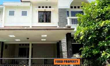 Rumah Bagus 2 Lantai Berpagar Perumahan Citra Gran Cibubur