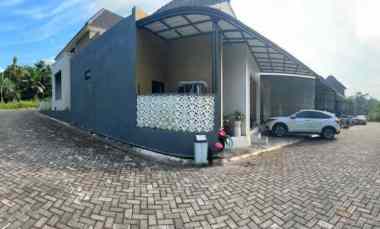 Dijual Rumah di Perumahan Grand Armina Grafika Banyumanik Semarang