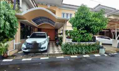 dijual rumah perumahan jatinegara baru