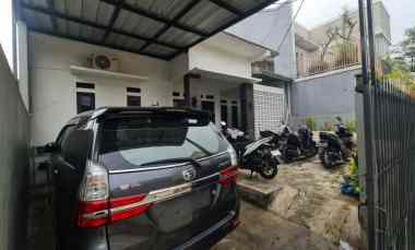 Rumah Dijual 700jt di Komplek Lembah Pinus Sasmita Jaya Pamulang Barat
