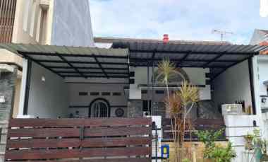 dijual rumah perumahan puri palma araya