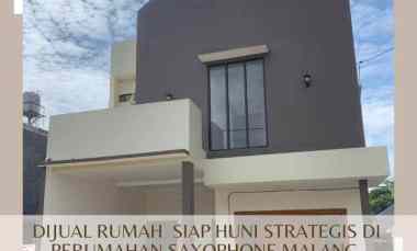 Rumah Baru Posisi Hook 2 Lantai dekat Kampus dan Kantor Malang Kota