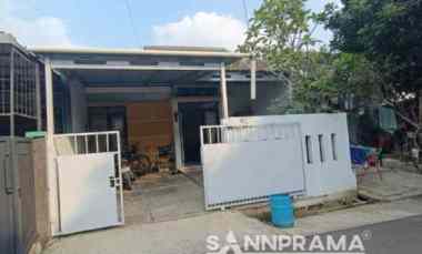 Rumah Second dalam Perumahan Taman Anyelir, Kalimulya Depok. dengan Lu