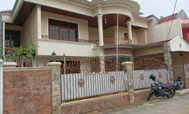 Rumah Gedong Harga Murah di Swadaya, Komplek Ikip, Duren Sawit