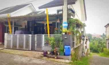dijual rumah pesona alam resindece