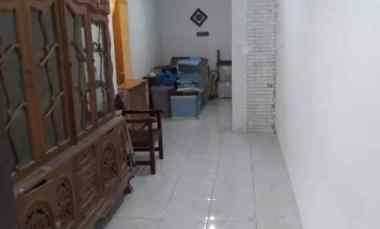 Rumah 2 Lantai Bisa untuk Tempat Tinggal atau Kost di Petukangan Utara