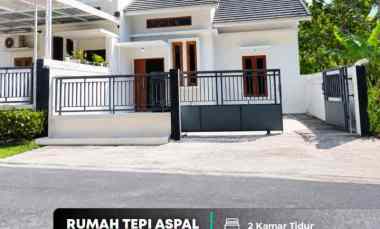 Rumah Baru Tepi Aspal di Kota Wates, Kulonprogo 1,5 km ke Polres Kulo