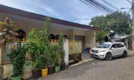 Rumah di Pasar Minggu, 2Lt, Hdp Utara, Lingk. Nyaman di Poltangan Raya