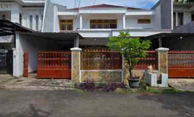 dijual rumah pondok bambu
