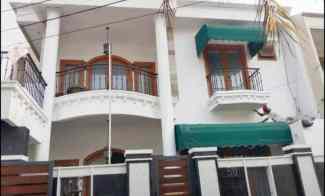 Rumah Mewah Murah Merekah dalam Cluster di Pondok Bambu, Duren Sawit