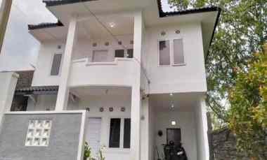Rumah Modern Minimalis Sariwangi Hitung Tanah Lingkungan Asri