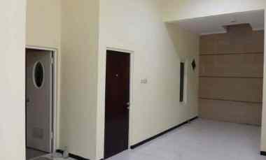 dijual rumah pondok candra