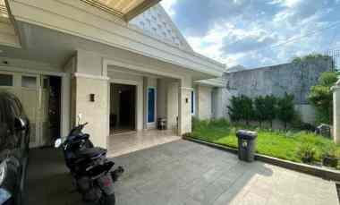 dijual rumah pondok gede