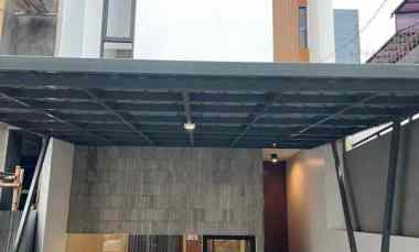 Rumah Minimalis Siap Huni di Pondok Bambu dekat ke LRT Jatibening