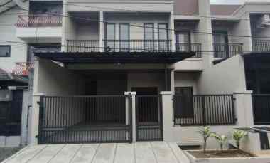 dijual rumah pondok kelapa