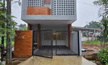 dijual rumah pondok kelapa