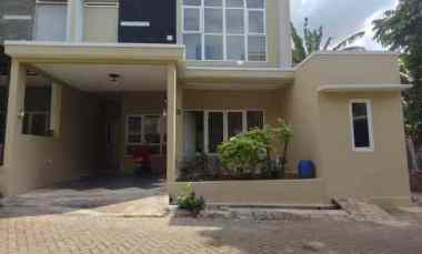 Dijual Rumah Secondary Semi Furnished dalam Cluster Siap Huni