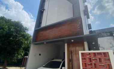 Rumah 3 Lantai Exclusive Mewah Dikawasan Pondok Labu Jakarta Selatan