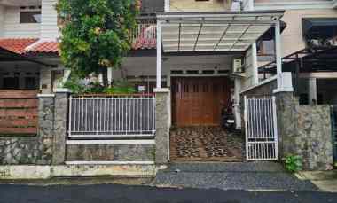Rumah Secondary dalam Komplek Jati Indah Pondok Labu Cinere Depok
