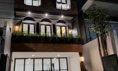 Dijual Rumah Baru Semifurnished 3,5 Lantai di Pondok Indah, Keb. Lama