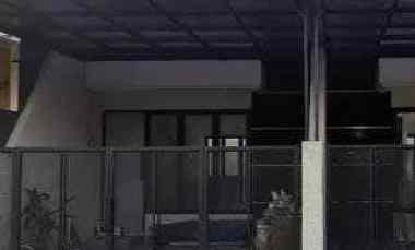 Rumah Pondok Tjandra Sidoarjo, 2 Lantai New Gress Minimalis Modern