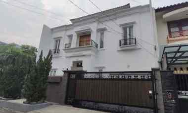 Dijual Rumah Brand New Pulomas Uku 15X20 Strategis 3 Lantai Bagus Siap