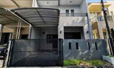 Rumah Puri Asri, Pakuwon City Minimalis Siap Huni Carport