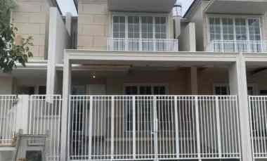 Puri Galaxy Cluster Ternyaman 2 Lantai Siap Huni dekat Merr