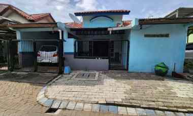 Murah Rumah Second dalam Cluster Puri Surya Jaya, Sidoarjo