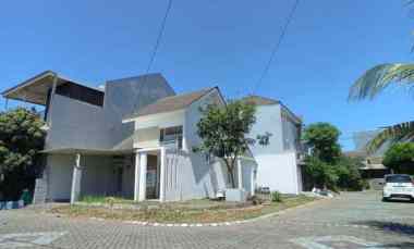 Rumah Hook Puri Surya Jaya Sidoarjo Furnished Lokasi Pojok