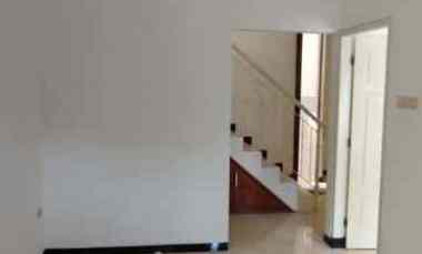 Purimas dekat Kampus Upn,Rungkut,Nirwana Eksekutif,Siap Huni,Semi Furnis