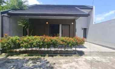 dijual rumah purwomartani