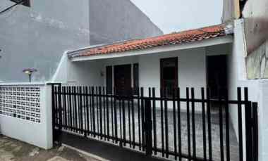 Rumah Dijual di Radio Dalam