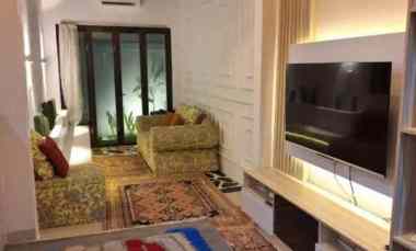 Dijual Rumah Rapi Siap Huni di Sawah Lama Ciputat