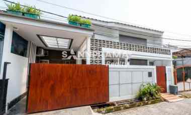 dijual rumah ratu jaya