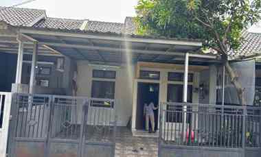 Belakang Stasiun Depok Rumah Semi Furnished di Depok Harga Nego