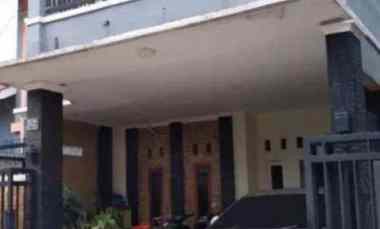 Dijual Rumah 3 Lantai dalam Perumahan Lokasi dekat Stasiun Depok Lama