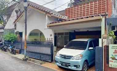 Rumah Siap Huni Komplek Area Rawamangun, 500 M ke Jalan Pemuda