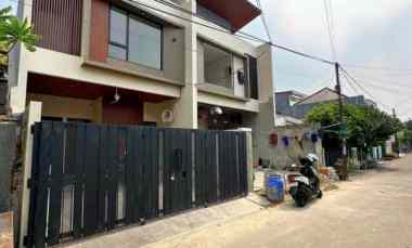 Rumah 2LT Kompleks Nyaman Bebas Banjir Rawamangun Jakarta Timur