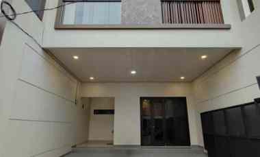 Rumah Baru Modern Minimalis Lokasi Strategis di Rawamangun Jaktim