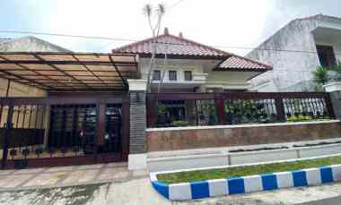 Rumah Second Semi Furnish Lokasi di Pusat Kota Malang
