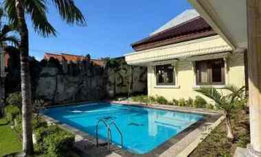 Rumah With Pool Komersial Area Raya Jemur Andayani, Surabaya