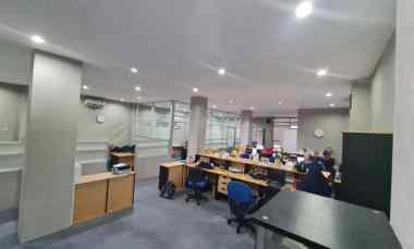 Gedung Perkantoran 4,5 Lantai Selangkah dari Raya Kenjeran, Surabaya