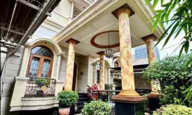 Rumah Clasik Super Mewah di Komplek Pati Pancoran Jakarta Selatan