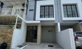 BARU SIAP HUNI Babatan Pantai 1M-an dekat Mulyosari, Pakuwon City